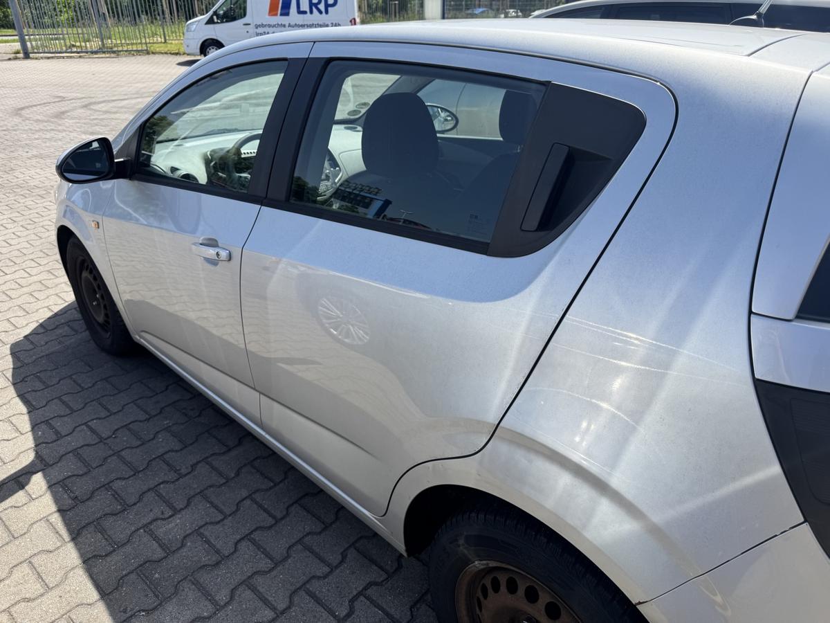 Chevrolet Aveo 2 original T&uuml;r hinten links Silber 5-T&uuml;rer Rohbau Bj.2013